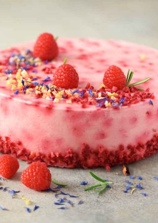 raspberry-cake.jpg